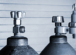 specialty gas pressure gauges